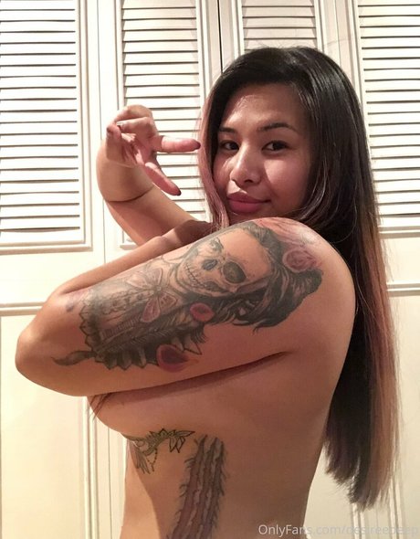 desireedeep トップスター 写真