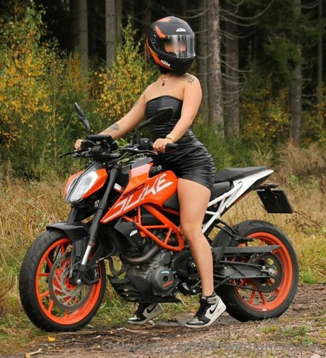 norwegiancreator ポルノスター 裸 画像