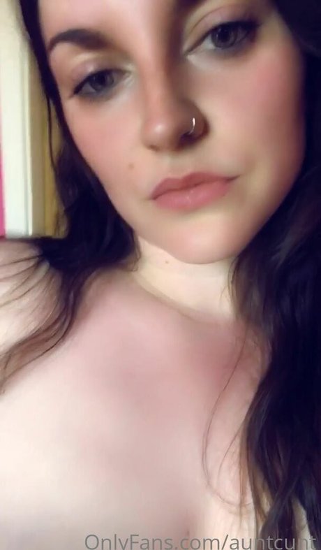 auntcunt スター ヌード ギャラリー