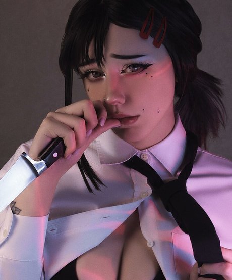 Dolchstosss アダルトモデル 画像