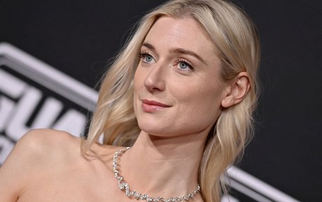 Elizabeth Debicki スター ヌード 写真