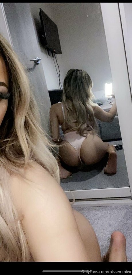 emilyexotics スターセックス 写真