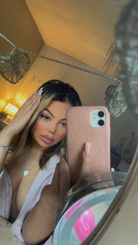 アジアンフィットネス OnlyFans 無料セクシー 写真