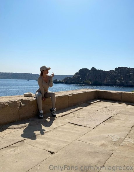 セクシーな足 OnlyFans セクシー裸 画像