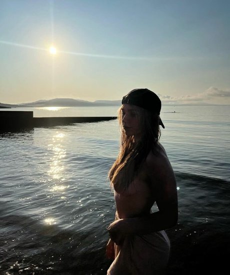 Edenjas1 ポルノスター ヌード 写真