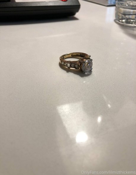 アヘ顔 OnlyFans ベスト 写真