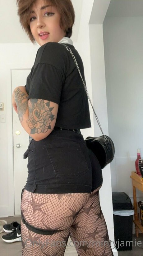 mintyjamie 無料モデル 写真