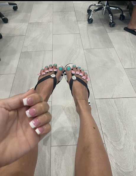 スリムな熟女OnlyFans 無料裸 画像