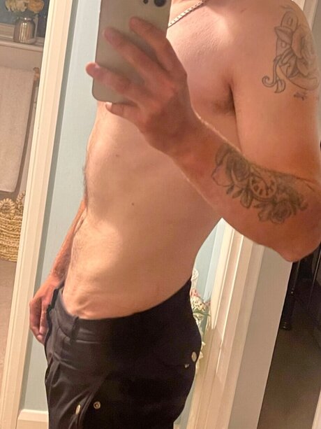 Jake case セックスモデル 写真