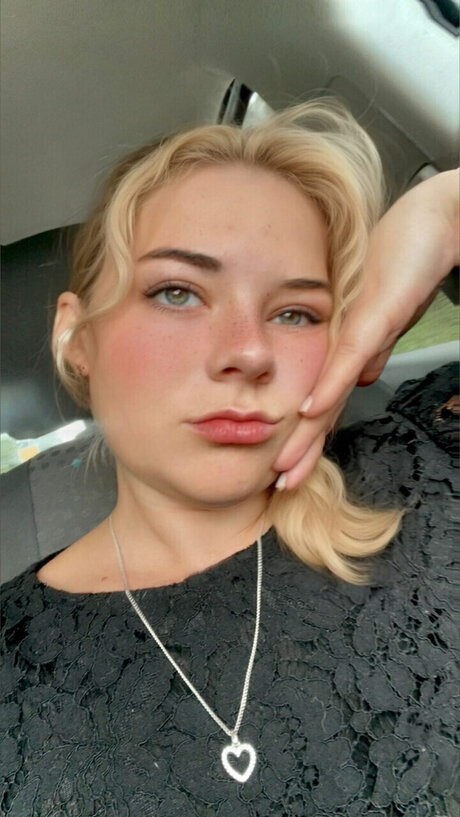 Prinzessin Leana ポルノスター トップ 画像