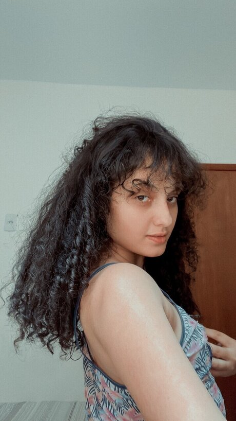 Paula Leal アート女優 写真