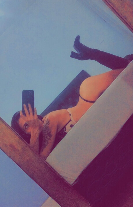 India ポルノスター トップ ギャラリー