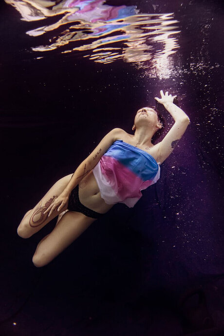 Lux 高品質のポルノスター ギャラリー