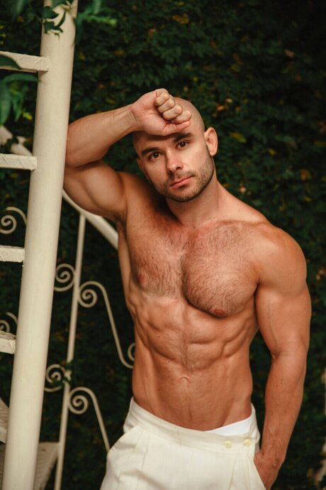 Leandro Batistone エロティックなモデル ギャラリー