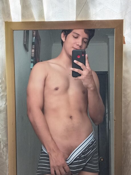 Lusho エロティック女優 ギャラリー