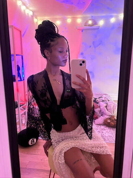 Sumi かわいいポルノスター 写真