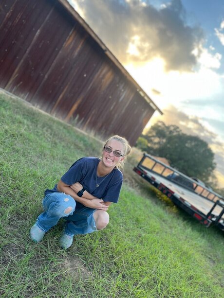 Farmgirl Rae トップポルノスター 写真