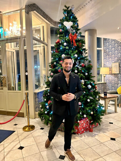 Gold 無料のポルノスター 画像