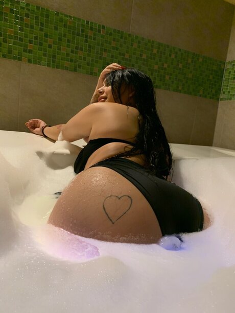 Monse vega 美しいポルノスター 写真