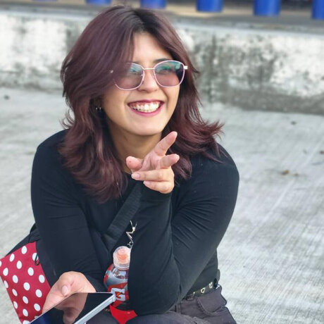 Min ポルノモデル 画像