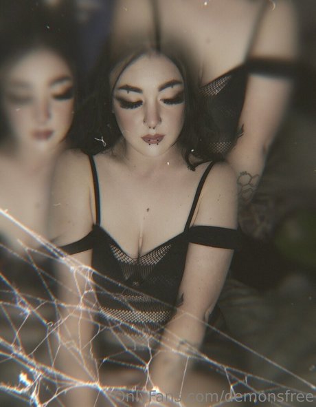 demonsfree 高品質のスター 写真