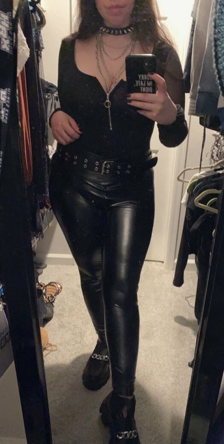 ストリッパーOnlyFans 無料裸 写真