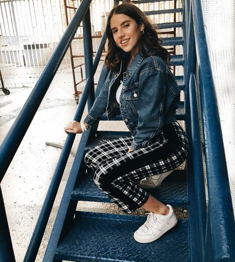 Yuval Hofesh ヌード女優 画像