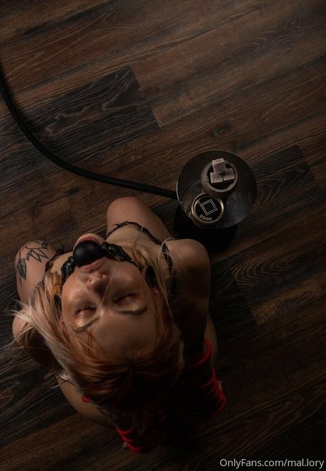 アジアの女の子限定ファン ベスト 写真