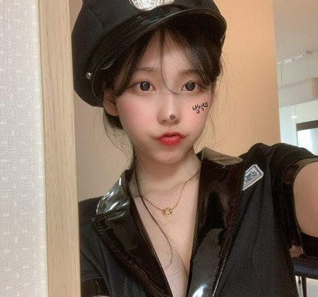 rofvmtm 完璧なポルノスター 画像