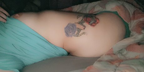 曲線美のアナルOnlyFans アートポルノ 画像