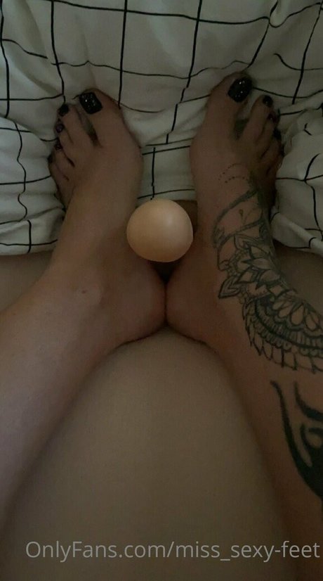 バイセクシャルカップルのOnlyFans ホットヌード 画像