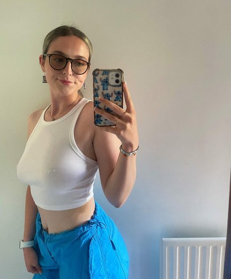 Millllievanillllie ヌードスター 画像