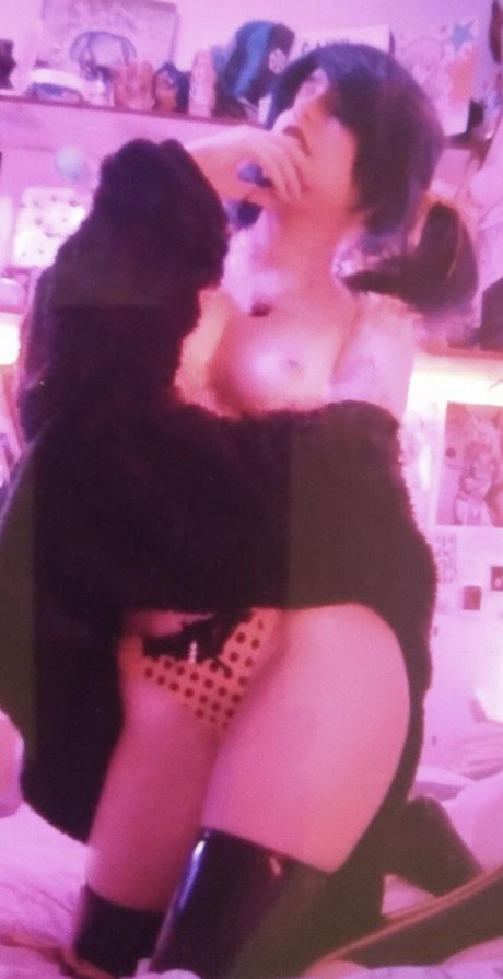 Camu Valoy 高品質スター ギャラリー