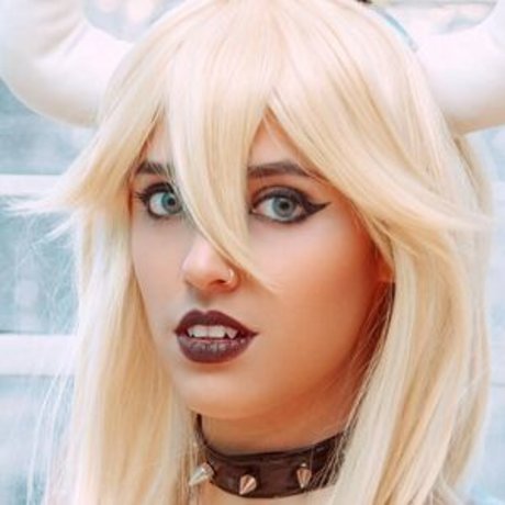 Camu Valoy セクシーモデル 写真