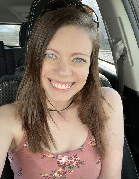 bedroom eyes free top profile image