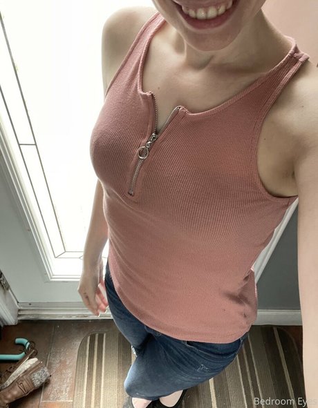 bedroom eyes free トップ女優 画像