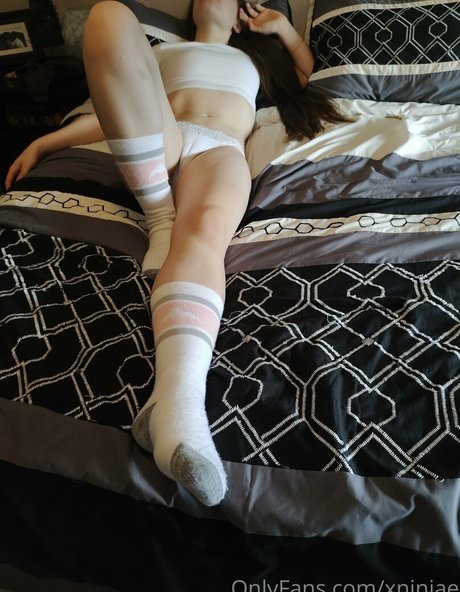 xninjae エロティックなスター 写真