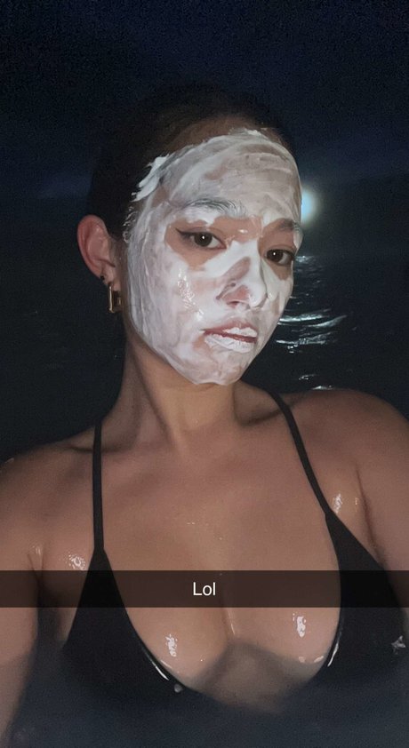 シシーオンリーファンズ ヌード 画像