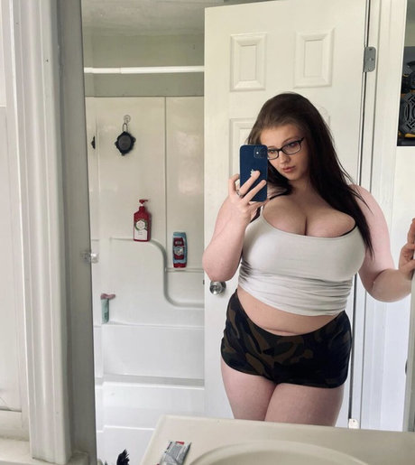 アジア人寝取られOnlyFans アートヌード 写真