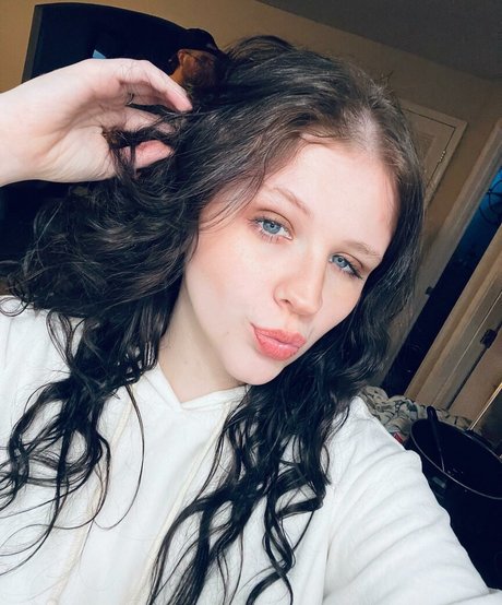 Kelbaby ポルノスター 独占 画像