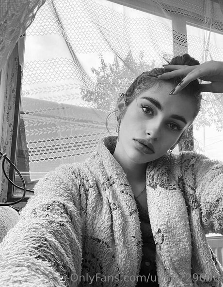 judy mi ヌードのポルノスター 写真