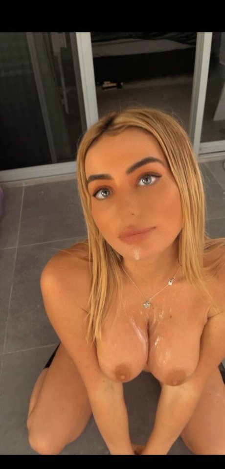 luciealex アダルトモデル ギャラリー