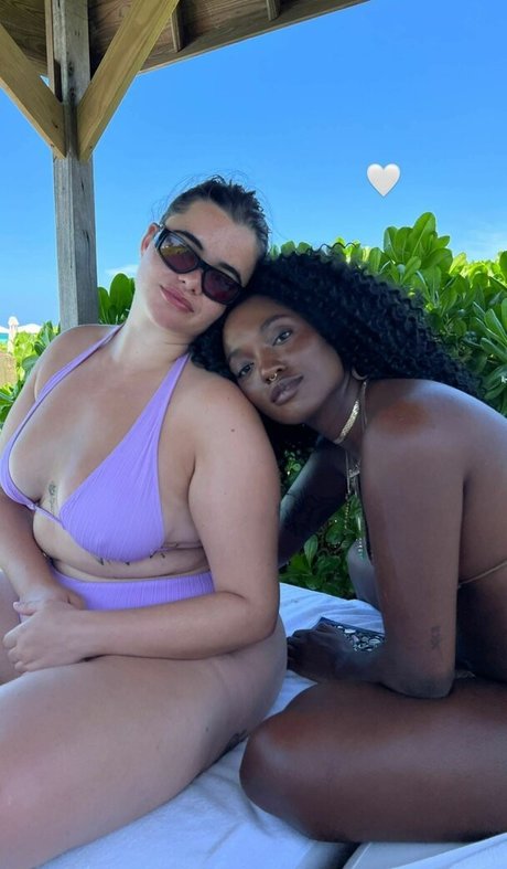 Barbie Ferreira エロティックなポルノスター 画像