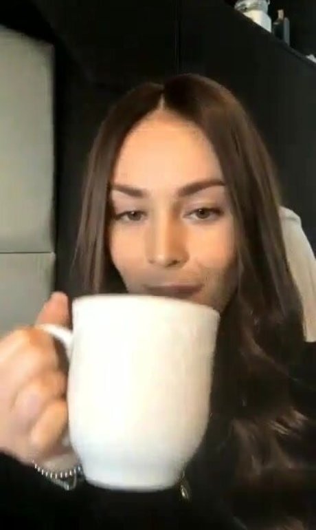 姉妹のOnlyFans 無料ポルノ 画像