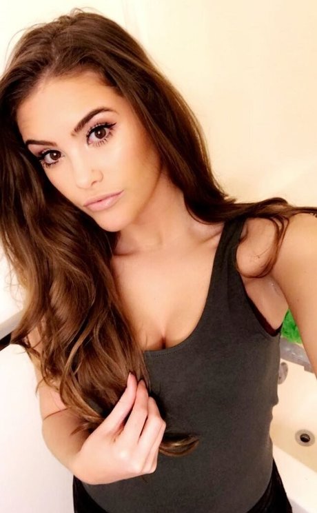 Megan Snider セクシーなポルノスター ギャラリー