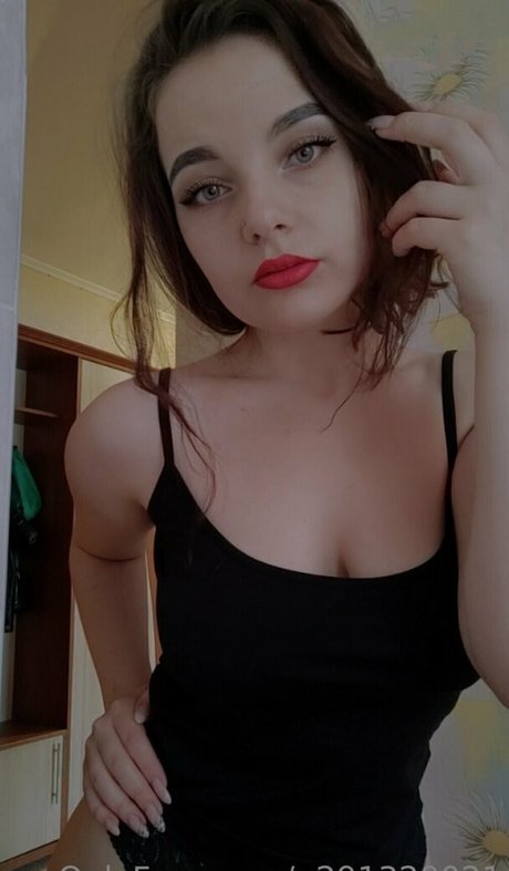 ルビーオンリーファン 美しいヌード 写真