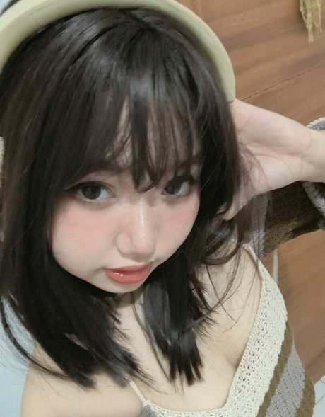 Mizaki Levi ポルノスター トップ ギャラリー