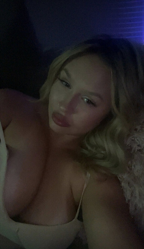 美しいロシアのOnlyFans セクシー裸 写真