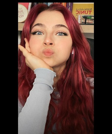 mushutwitch エロティック女優 ギャラリー