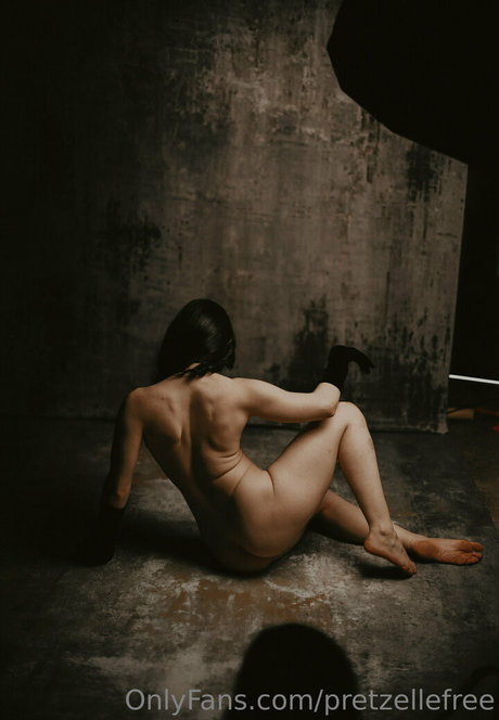 pretzellefree 高品質モデル 写真